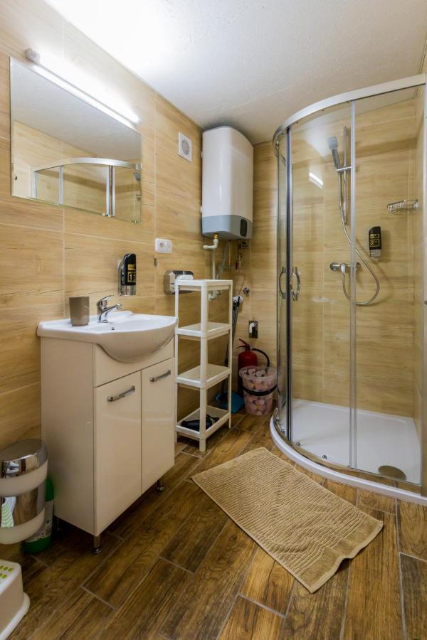 Lisci Mlyn Hotel Frenstat pod Radhostem Exterior photo